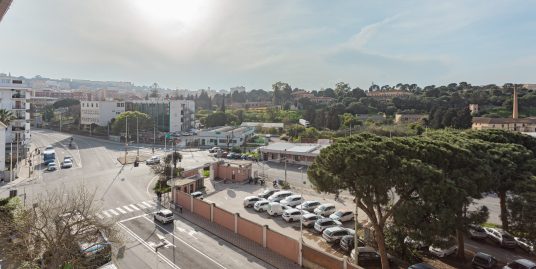 Cagliari – Viale Ciusa – Ampio Pentavano Frazionabile con Vista su Castello e sul Parco di Monteclaro